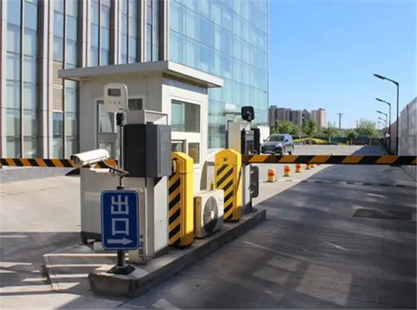 停車場(chǎng)系統(tǒng)可以有自動(dòng)完成哪些基礎(chǔ)工作？